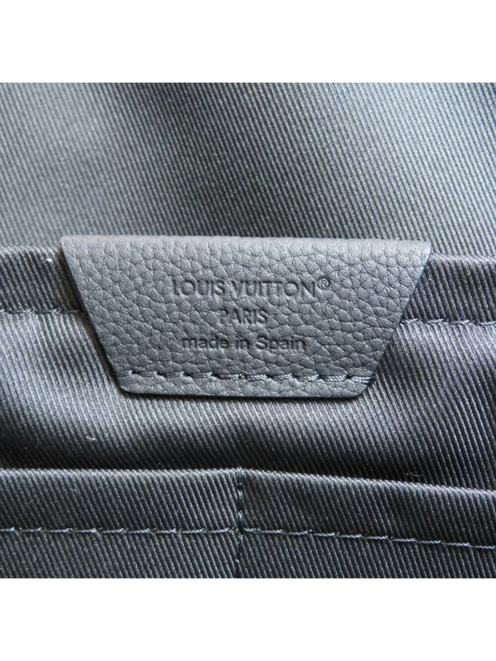 Louis Vuitton Cabin Tote Aerogram Calf